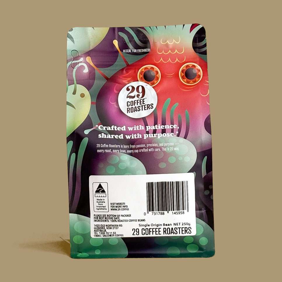 Single Origin Kenya Microlot AA/AB coffee with sweet ruby grapefruit, raspberry, floral, milk chocolate, and honey notes.